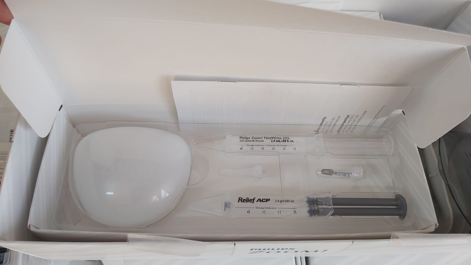 Philips ZOOM Chairside Kit с домаш отбел (для 2 пациентов) Philips ZOOM Chairside Kit с домаш отбел (для 2 пациентов)